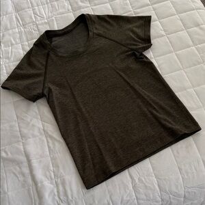 Women’s Short Sleeve Swiftl Lululemon Athletic Too Dark Green - Women’s Size 6